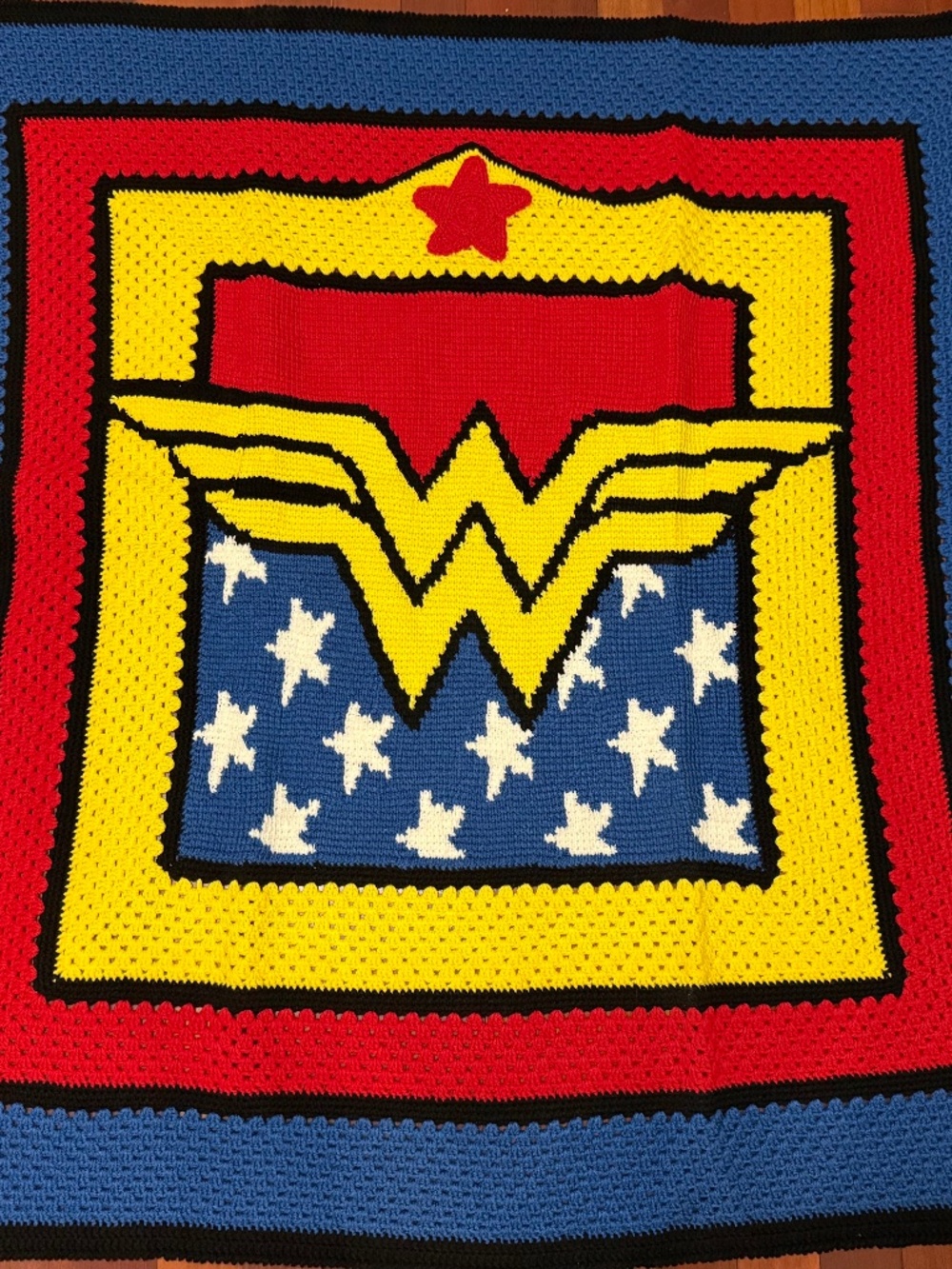 Handmade Crochet DC Comics Wonder Woman Retro Throw 56 x 56